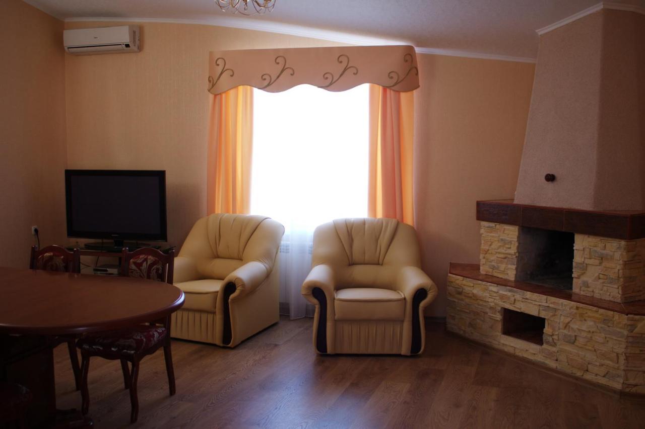 Chupyra Грк Золота Підкова汽车旅馆 外观 照片